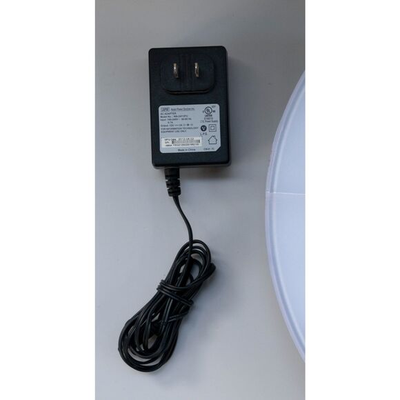 Neewer Advanced 12-inch LED Ring Light RL-12" - Picture 5 of 13